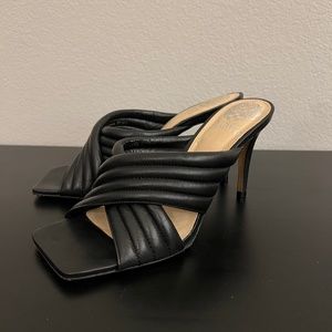 Vince Camuto Sarendie Quilted Strap Slide Sandal Black - Size 8 - Used Once